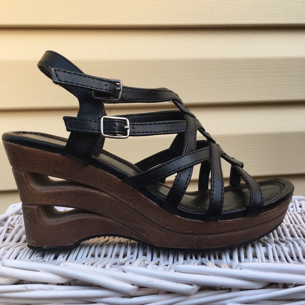 Wedge Sandals with Unique Detail on Wedge